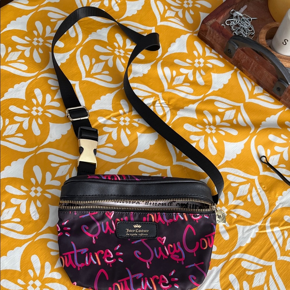 Juicy Couture Black and Pink Logo Crossbody Bag